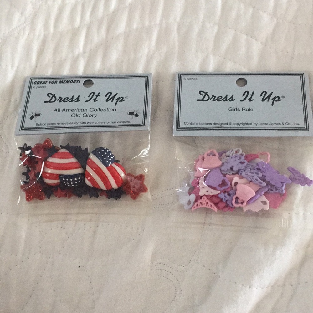 NIB 2 Packages of Dress it Up Accessories